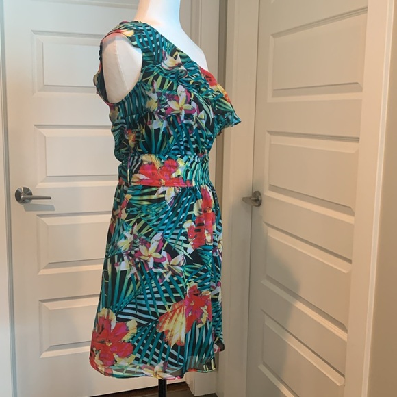 DYNAMITE Women’s Dress - Picture 8 of 14